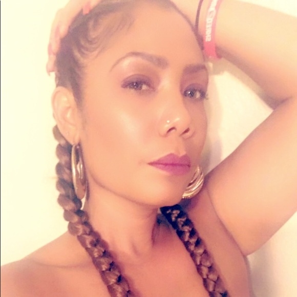 Meet your Posher, Kadie - Picture 2 of 7